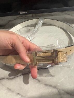 Gold H Buckle Tan Leather Belt-110